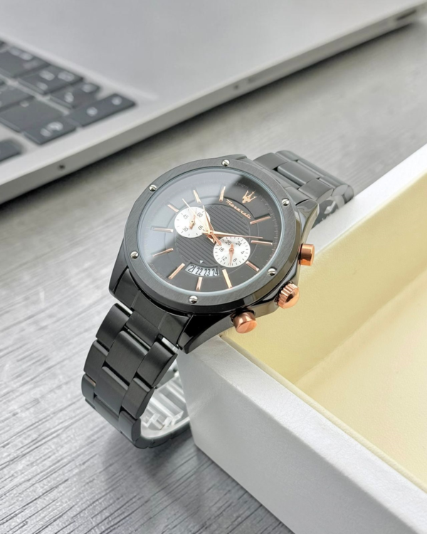 Maserati Circuito Black Chronograph Watch
