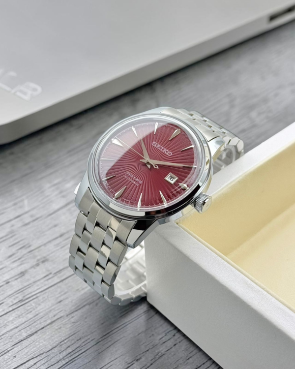 Red dial Seiko Kir Royal watch